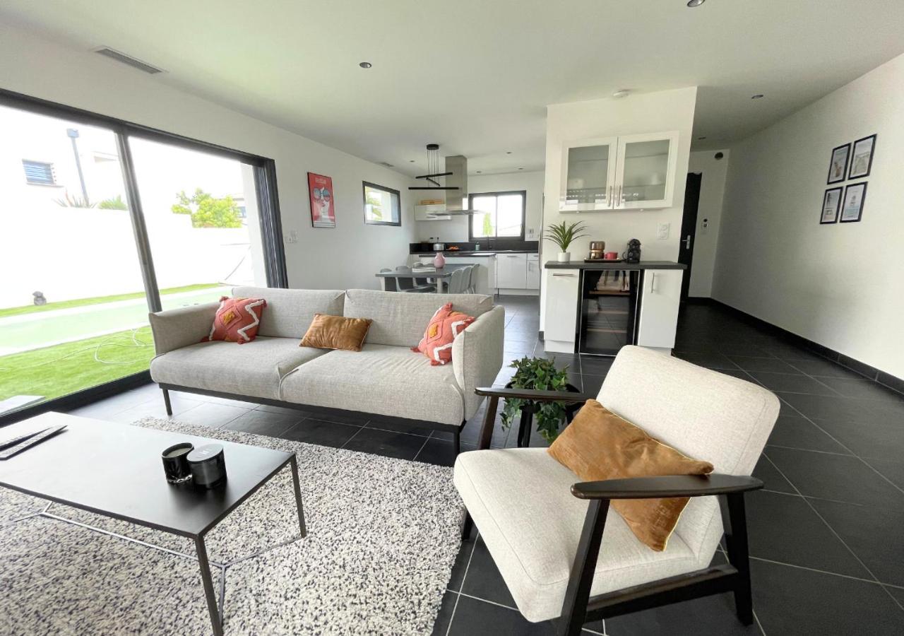Contemporaine Avec Piscine Chauffee Proche Des Plages *